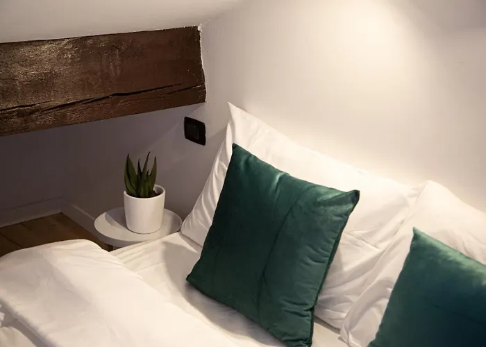 Apartament Casa Enea - Luxury House Navigli Mediolan